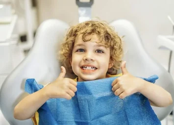 دندانپزشکی تخصصی کودکان در منطقه 10