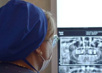 کلینیک دندانپزشکی در منطقه ۱۰